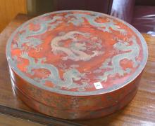 CIRCULAR CHINESE LACQUER BOX