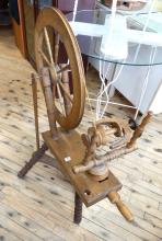 ANTIQUE SPINNING WHEEL