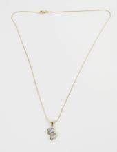 PENDANT NECKLACE