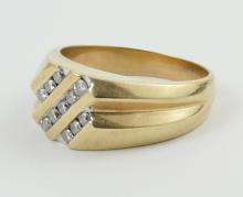GENTLEMEN'S DIAMOND RING