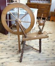 ANTIQUE SPINNING WHEEL