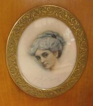 ESTATE CURIOS