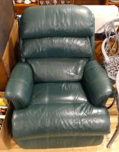 LA-Z-BOY LEATHER RECLINER