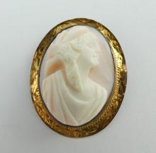 ANTIQUE CAMEO BROOCH