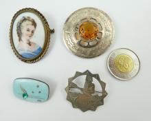4 BROOCHES & PINS