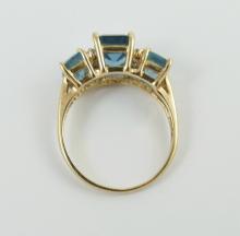 LADIES' RING
