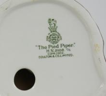 ROYAL DOULTON "THE PIED PIPER"