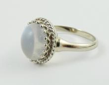 LADIES' RING