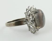 LADIES' UNIQUE DESIGNER RING