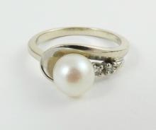 PEARL RING
