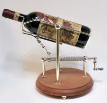 WINE POURER