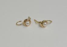 14KT GOLD PEARL EARRINGS