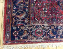 ANTIQUE PERSIAN RUG