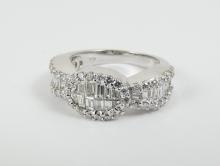 ELEGANT DIAMOND COCKTAIL RING