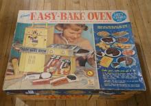 EASY-BAKE OVEN