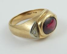 GENTLEMEN'S GOLD RING