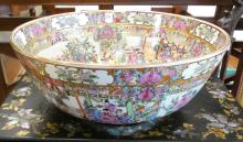 LARGE CHINESE ROSE MEDALLION BOWL