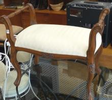 VINTAGE VANITY BENCH