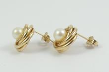 PEARL EARRINGS