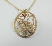 PENDANT ON CHAIN