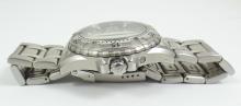 5 QUARTZ WRISTWATCHES