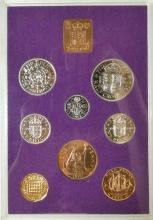 17 MINT & COIN SETS