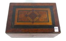 ANTIQUE BOX