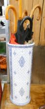 UMBRELLA STAND WITH UMBRELLAS
