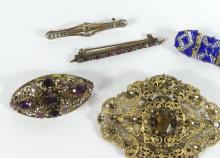 BROOCHES