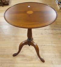 TILT-TOP TEA TABLE