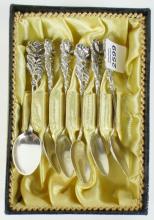 SET SILVER SPOONS