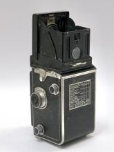 ROLLEIFLEX CAMERA