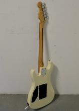 FENDER GUITAR