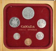 8 CANADIAN YEAR SETS