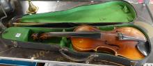 ANTIQUE VIOLIN