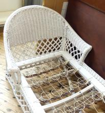 ANTIQUE WICKER LOUNGE