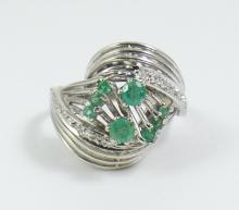 LADIES' VINTAGE DINNER RING