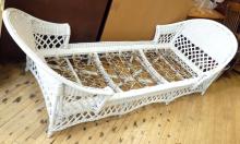 ANTIQUE WICKER LOUNGE