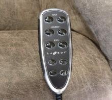 LA-Z-BOY MASSAGE CHAIR
