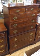 HICKORY FURNITURE CHEST OF DRAWERS