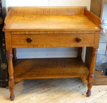 EARLY AMERICAN SERVING TABLE