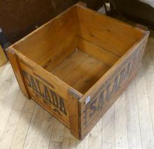 SALADA TEA CRATE