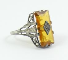 LADIES' ANTIQUE RING