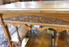 VICTORIAN PARLOUR TABLE