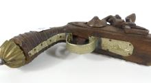 DECORATIVE GUN