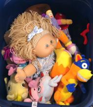 BIN LOT OF COLLECTIBLE PLUSH TOYS