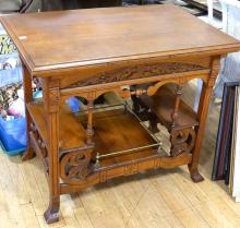 VICTORIAN PARLOUR TABLE