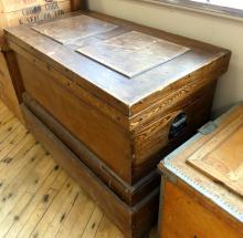 ANTIQUE TOOL CHEST