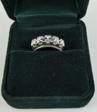 LADIES' DIAMOND RING