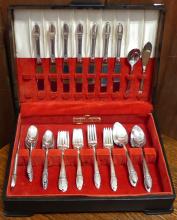 1847 ROGERS BROS. "FIRST LOVE" SILVER PLATE FLATWARE